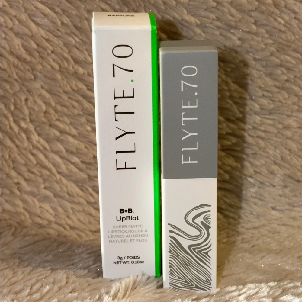 FLYTE.70 B+B •Blotted + Blurred• LipBlot
